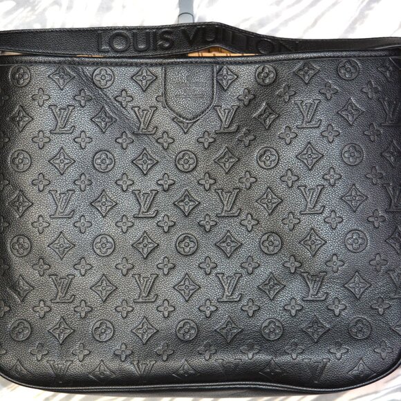 Louis Vuitton Pochette Métis Purse - Picture 1 of 4